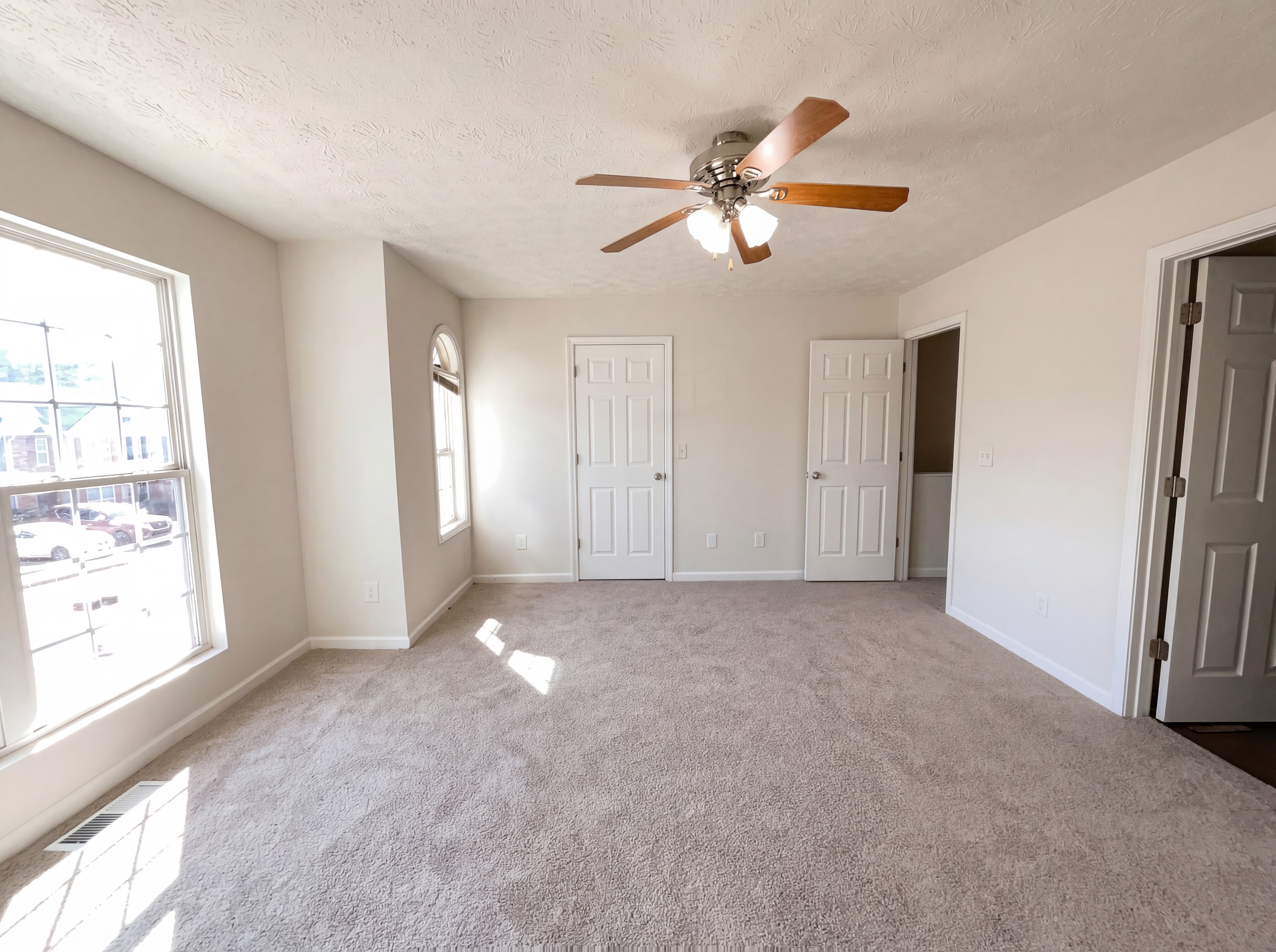 Photo 4 of 23 of 4041 Browne Ct, Conley, GA