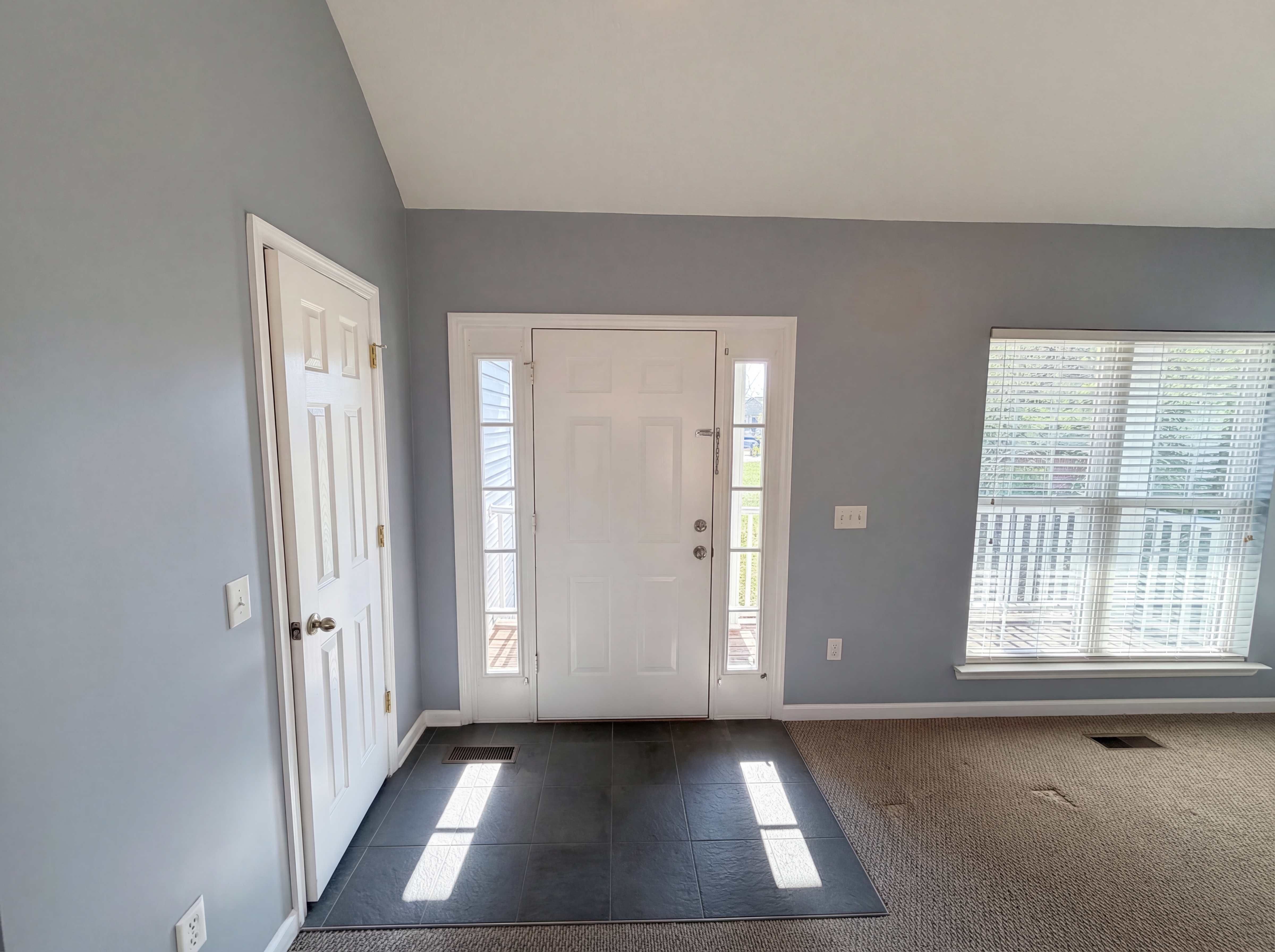 Photo 12 of 24 of 6937 Bucksland Dr, Ooltewah, TN
