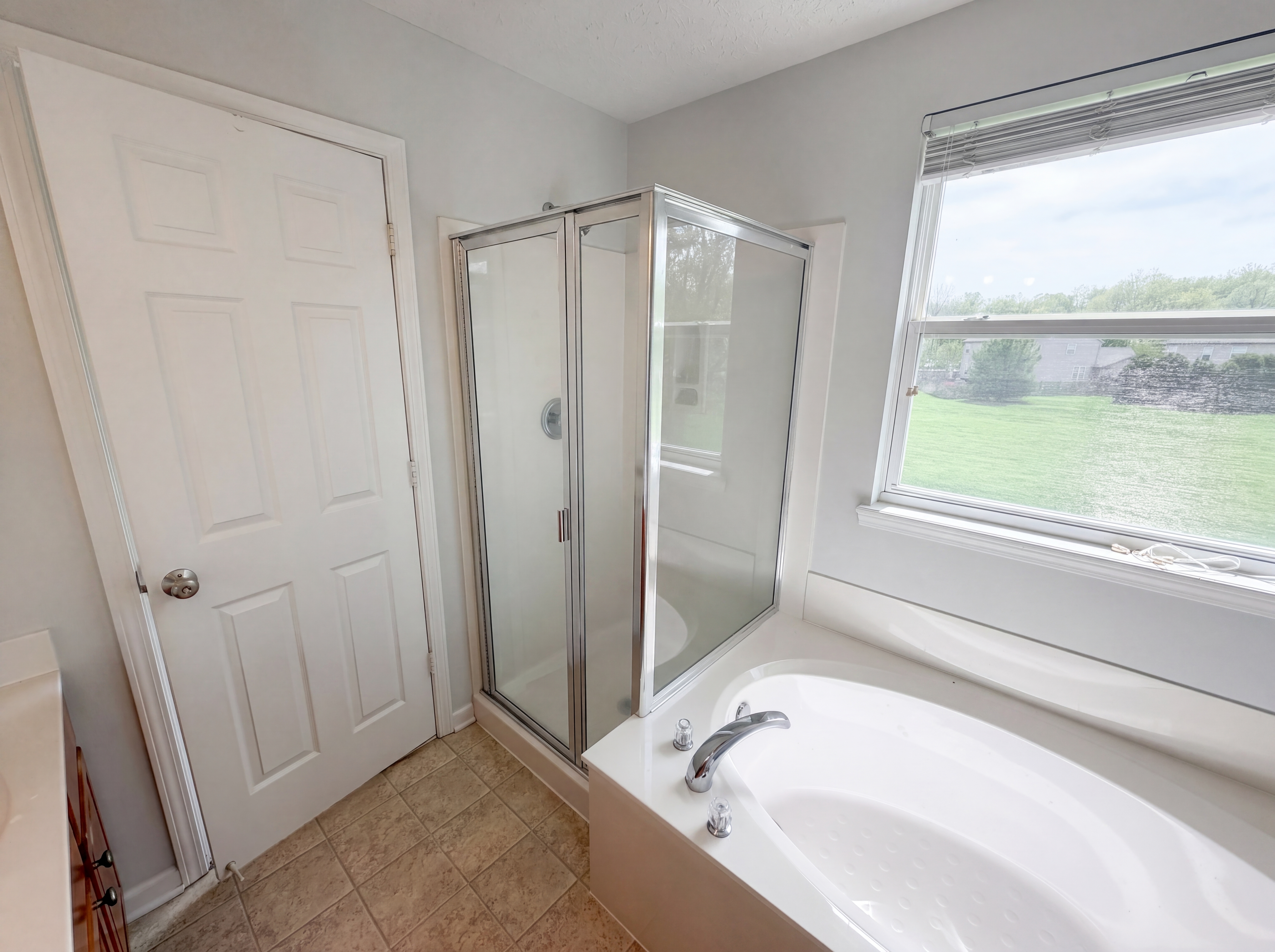 Photo 21 of 27 of 18676 Mill Grove Dr, Noblesville, IN