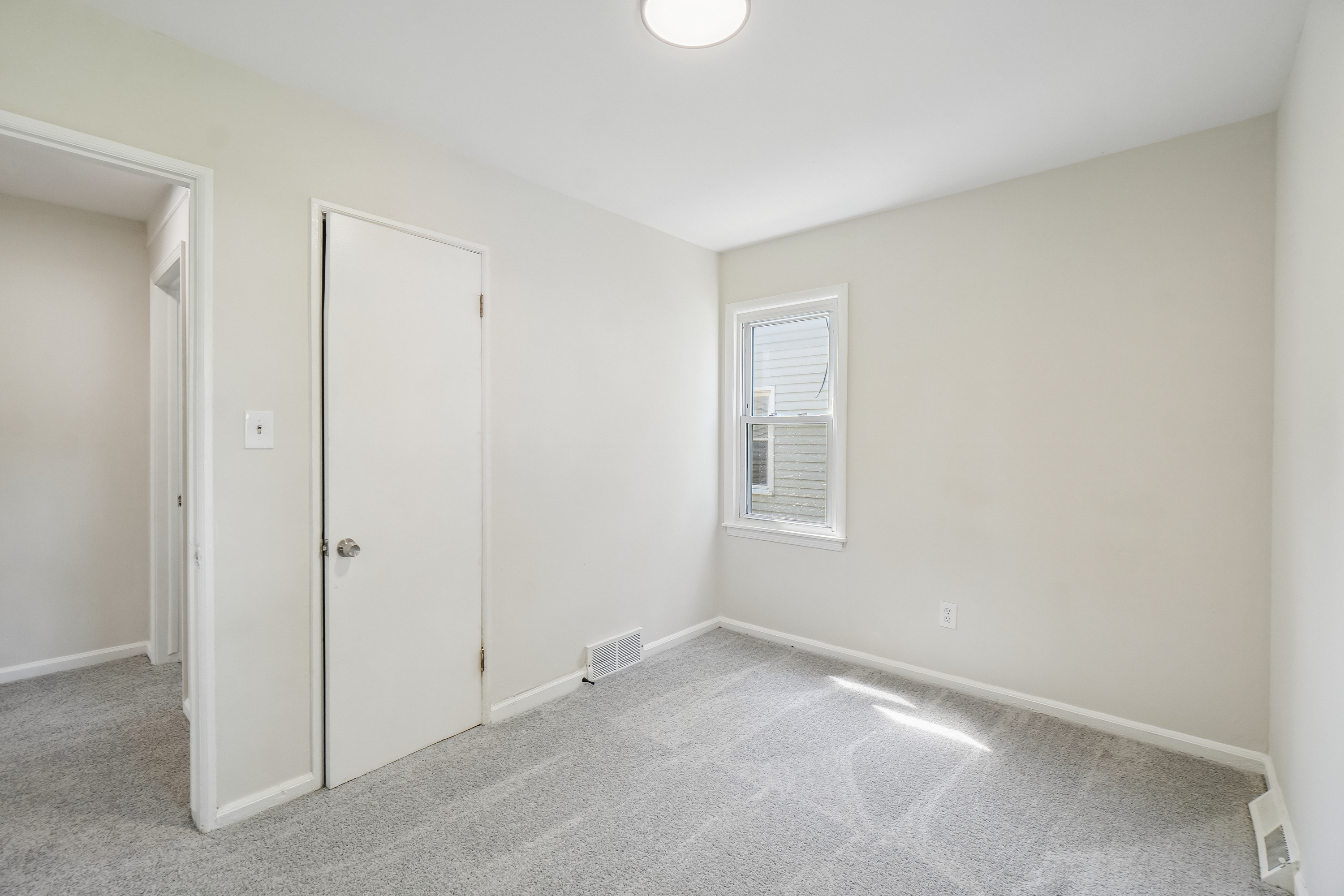 Photo 33 of 40 of 24346 Lehigh St, Dearborn Heights, MI