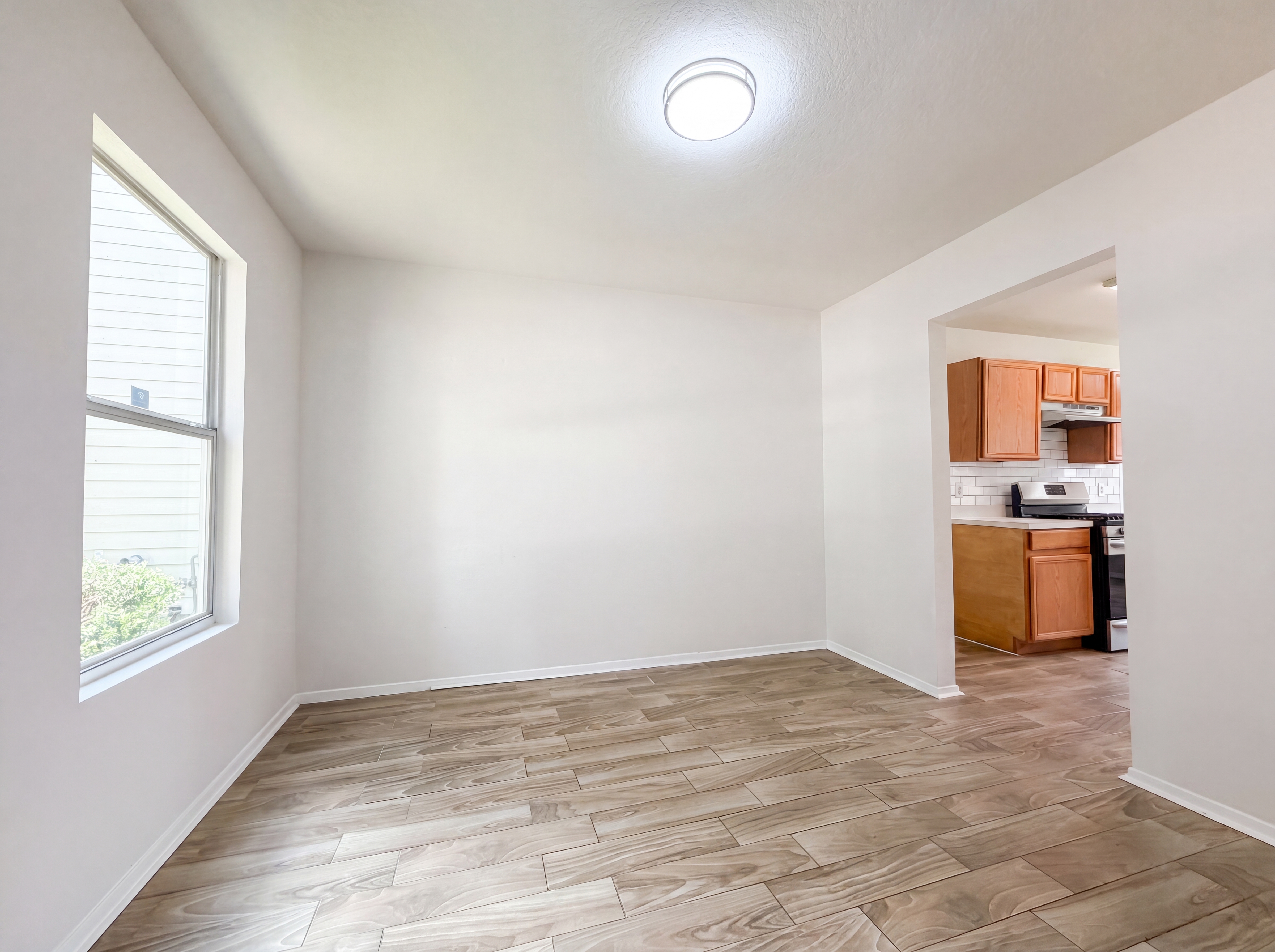 Photo 6 of 20 of 3338 Dartmouth Field Ln, Fresno, TX