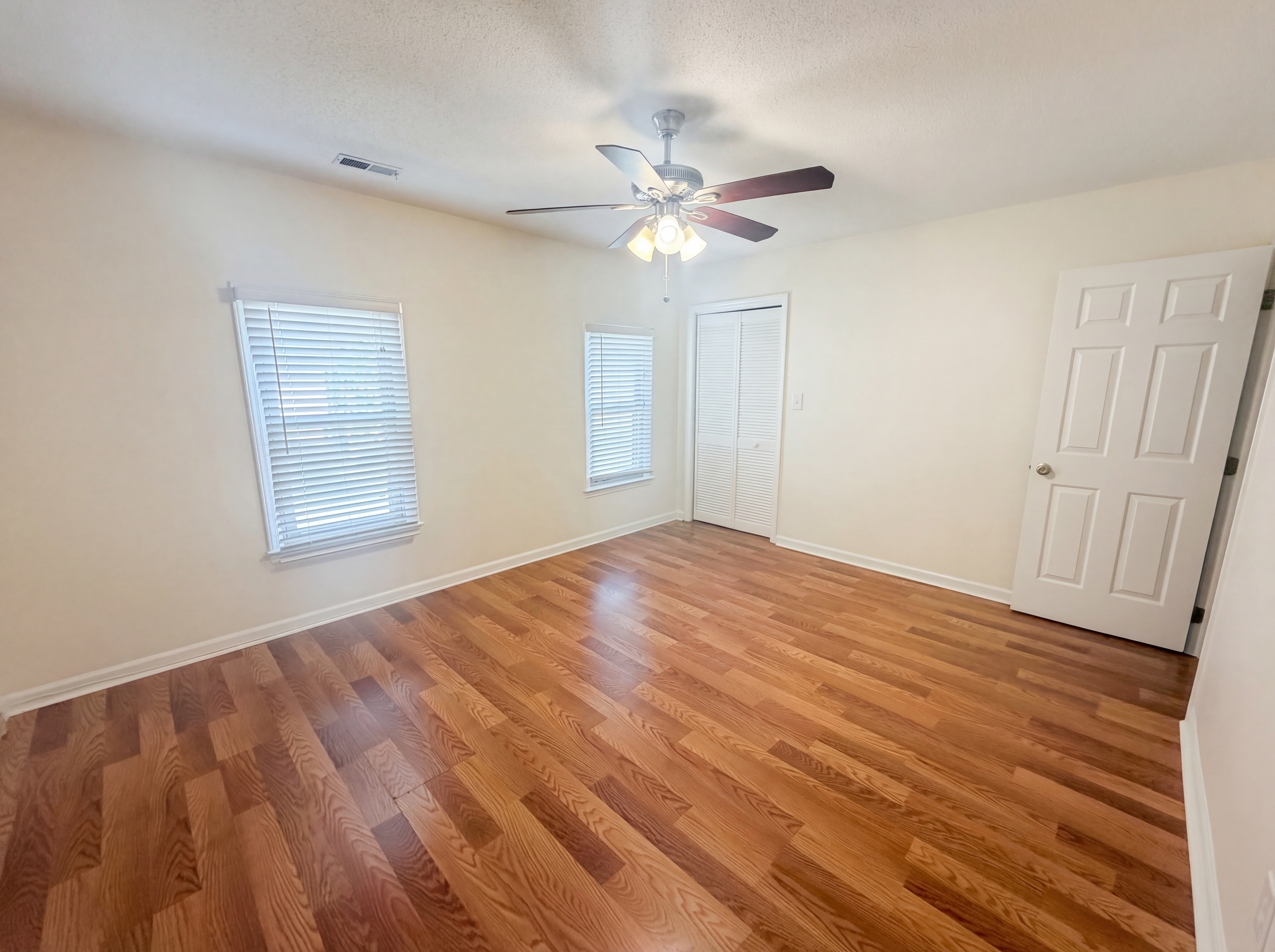 Photo 14 of 17 of 5621 Split Oak Way, Raleigh, NC
