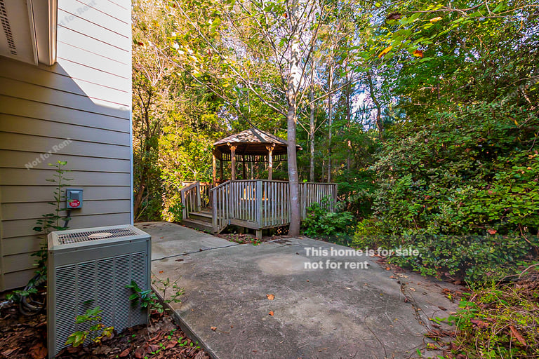 Photo 19 of 19 - 502 Ascott Way, Durham, NC 27713