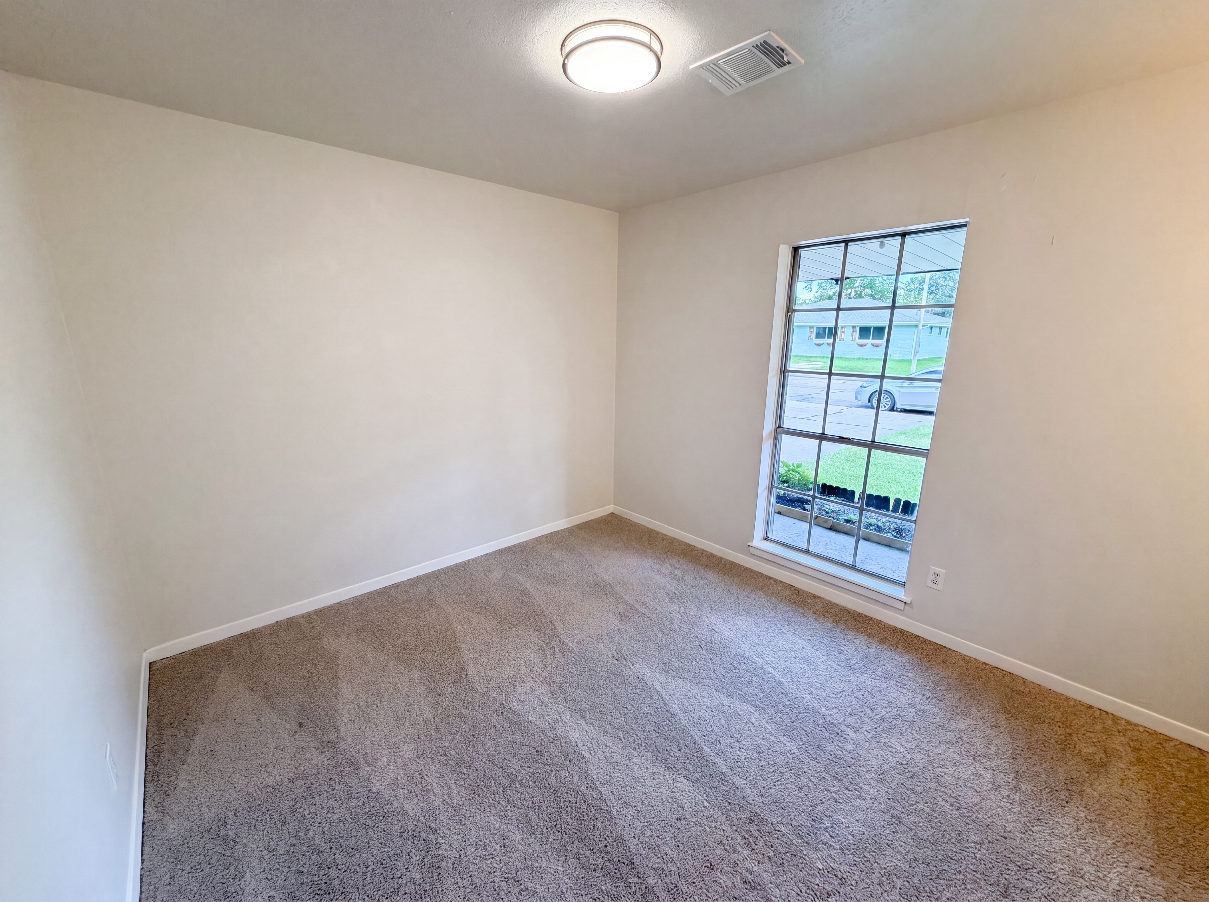 Photo 15 of 26 of 910 Luella Ave, Deer Park, TX