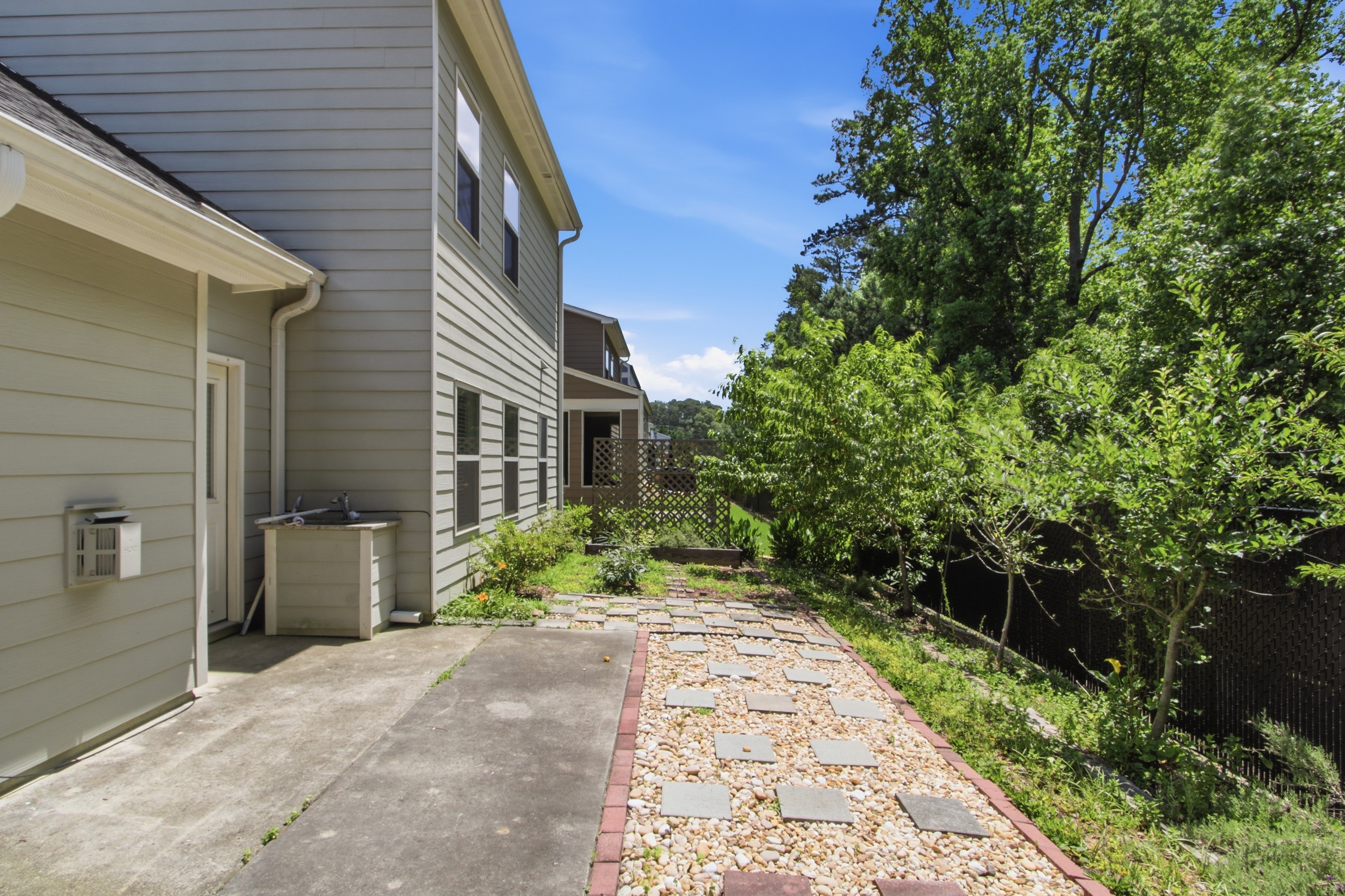 Photo 34 of 37 of 5047 Little Harbor Way, Acworth, GA