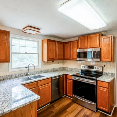 Property photo 2 of 9908 Rickover Ct