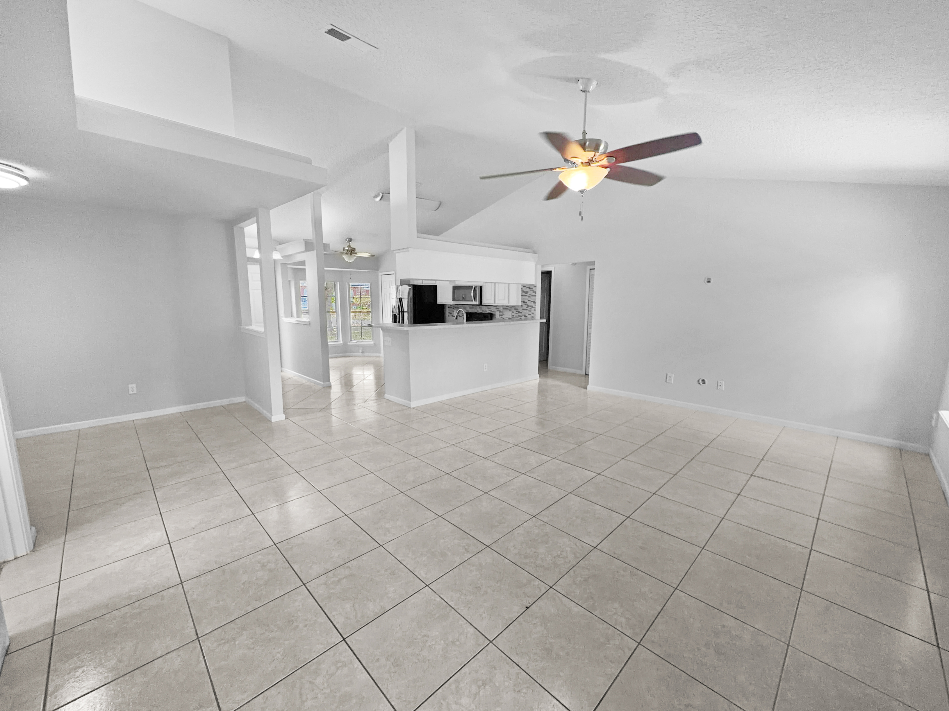 Photo 5 of 21 of 2158 Joseph Hewes Ct, Orange Park, FL