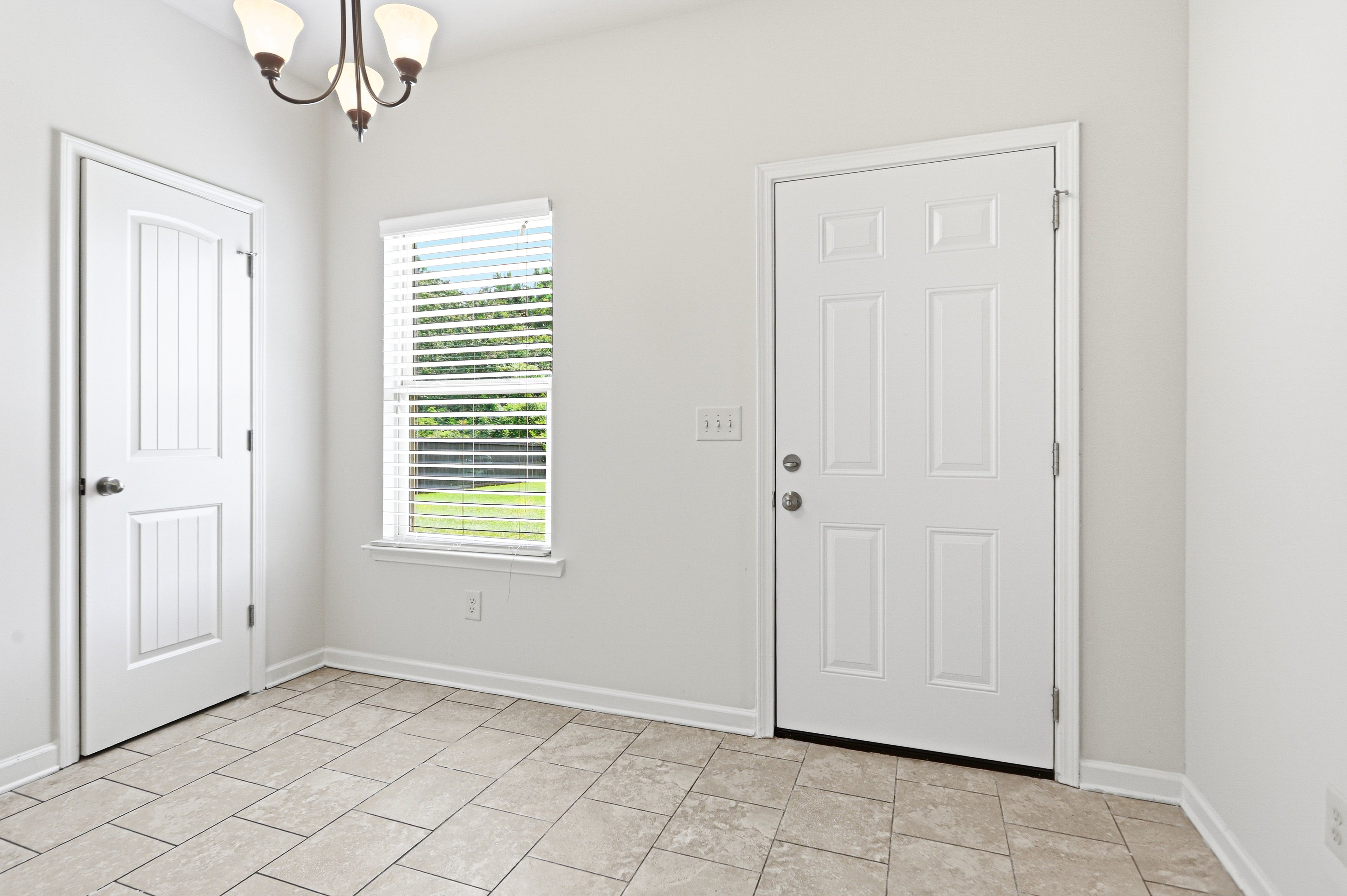 Photo 7 of 40 of 77 Hamil Ct NW, Cartersville, GA