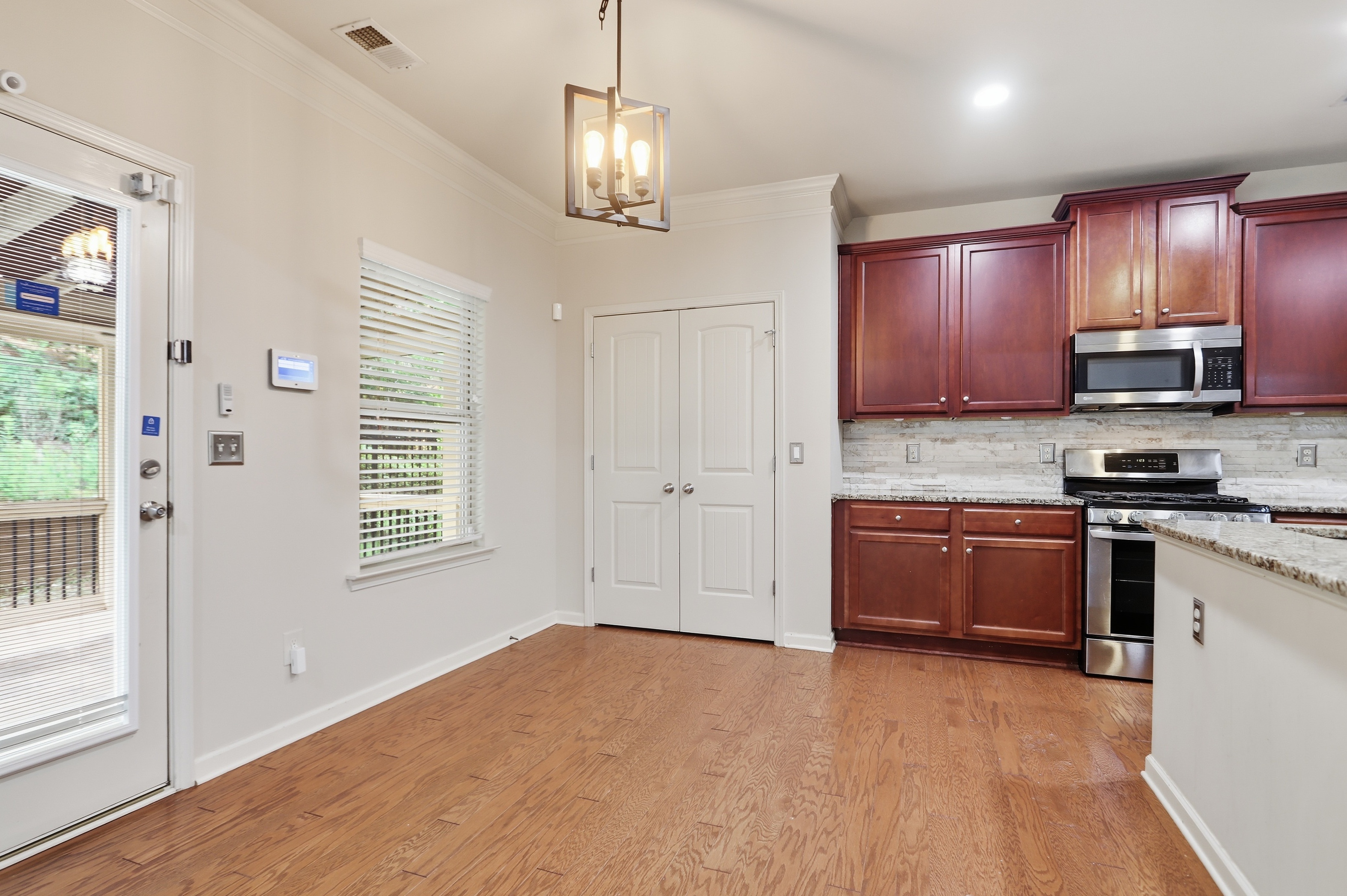 Photo 9 of 39 of 1825 Habersham Villa Dr, Cumming, GA