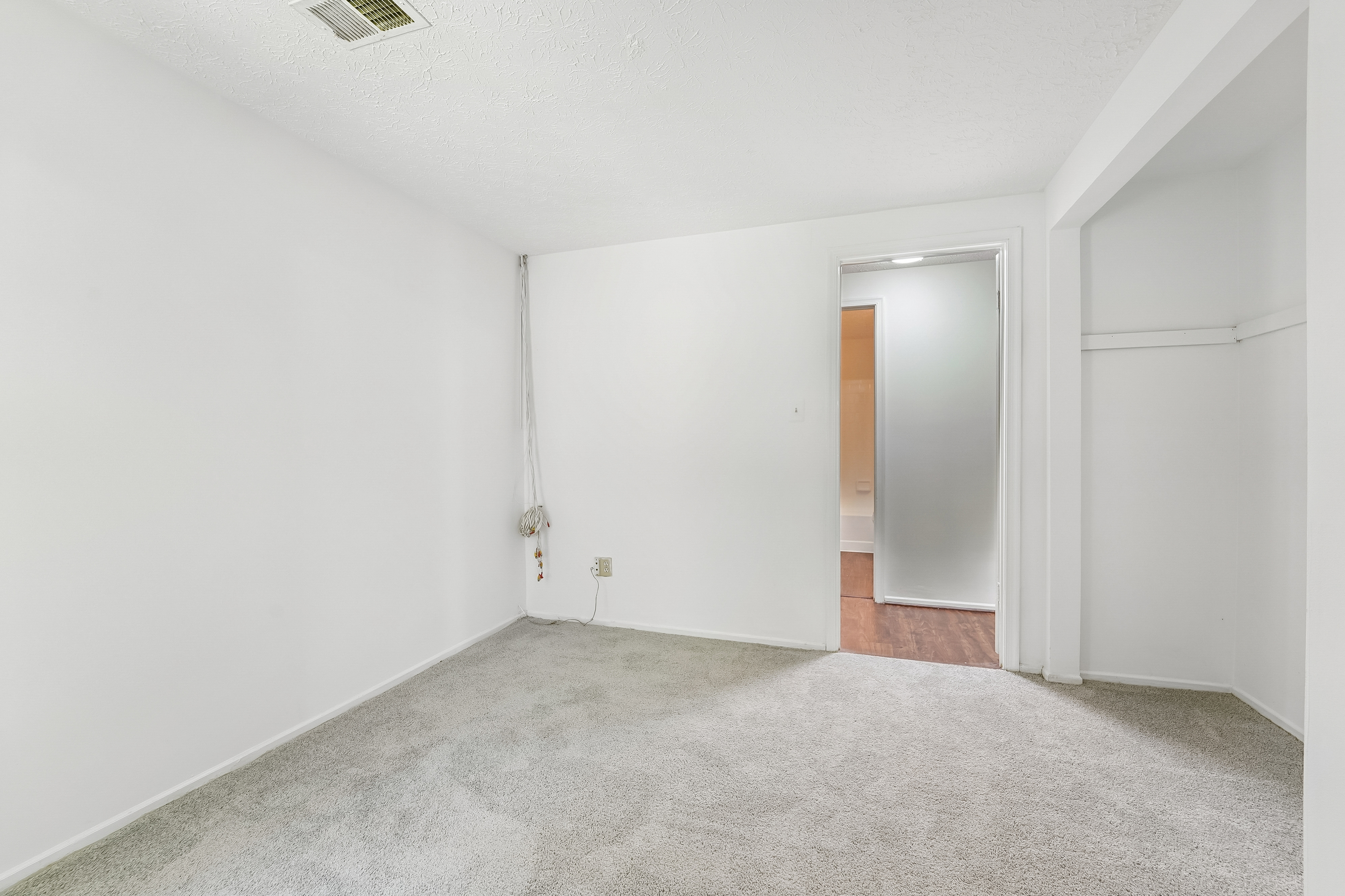 Photo 14 of 19 of 1502 Clearfield Cir, Severn, MD