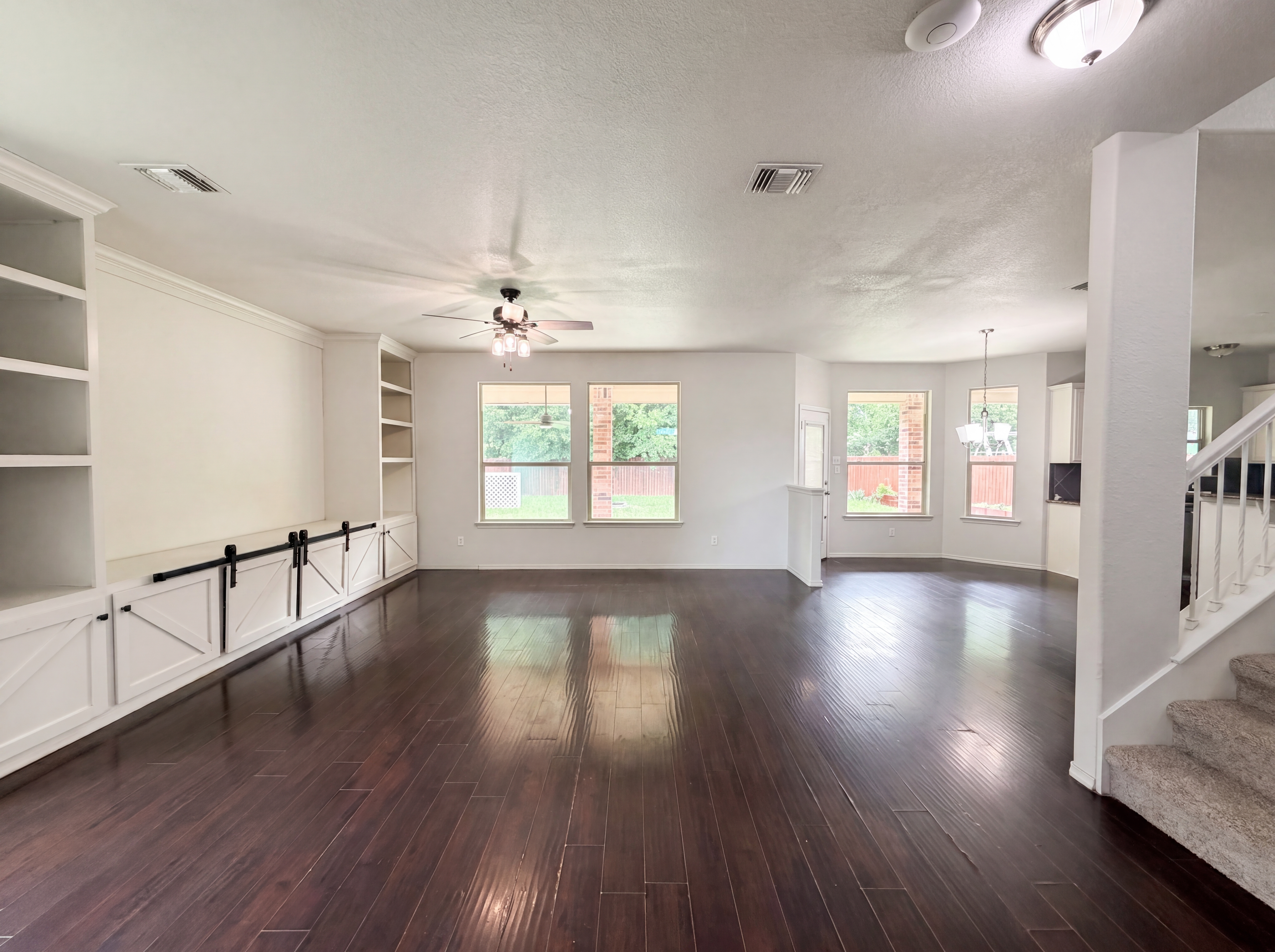 Photo 3 of 19 of 6623 Ambrose Cir, Temple, TX