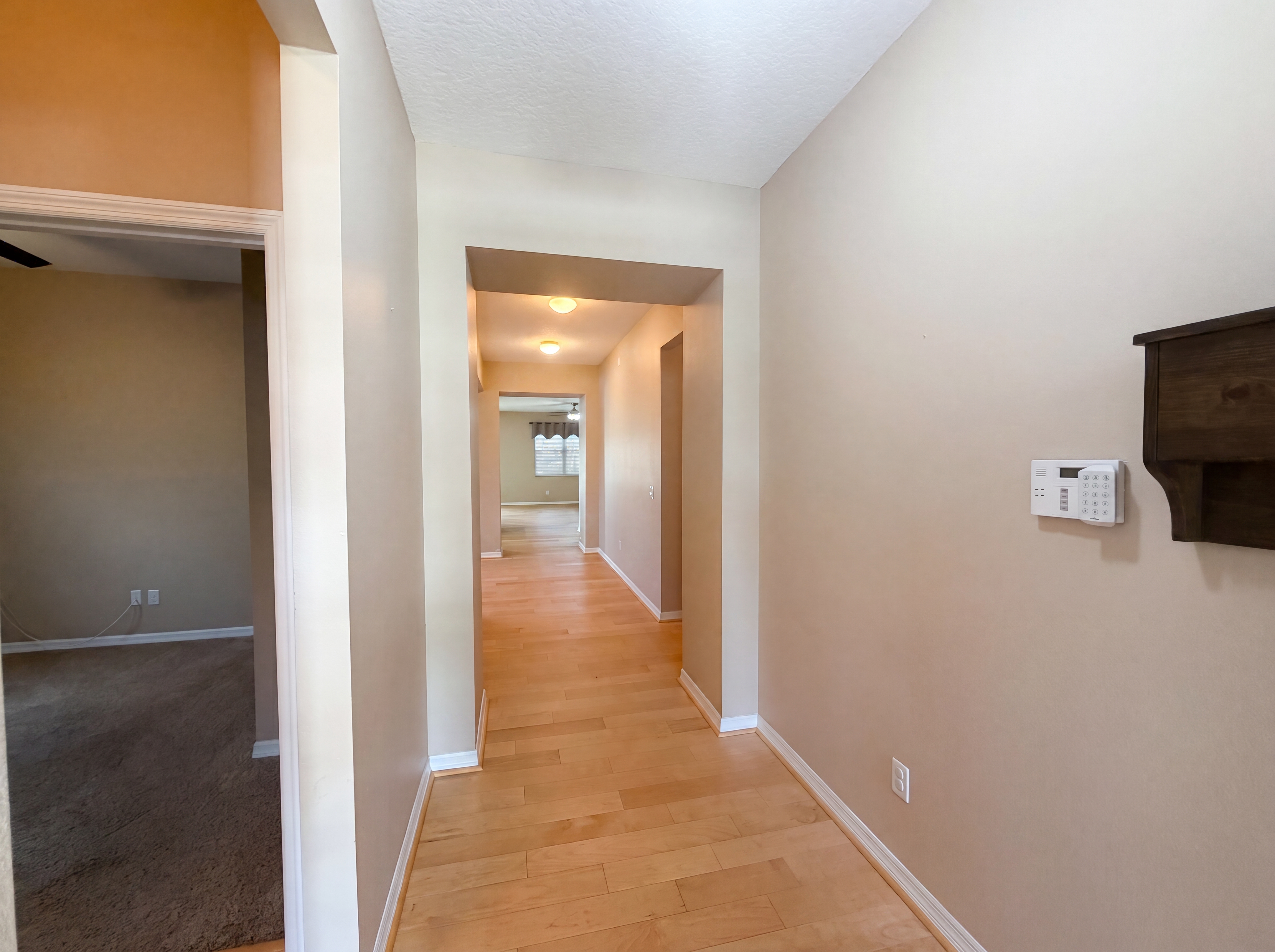 Photo 19 of 27 of 5605 Windsong Oak Dr, Leesburg, FL