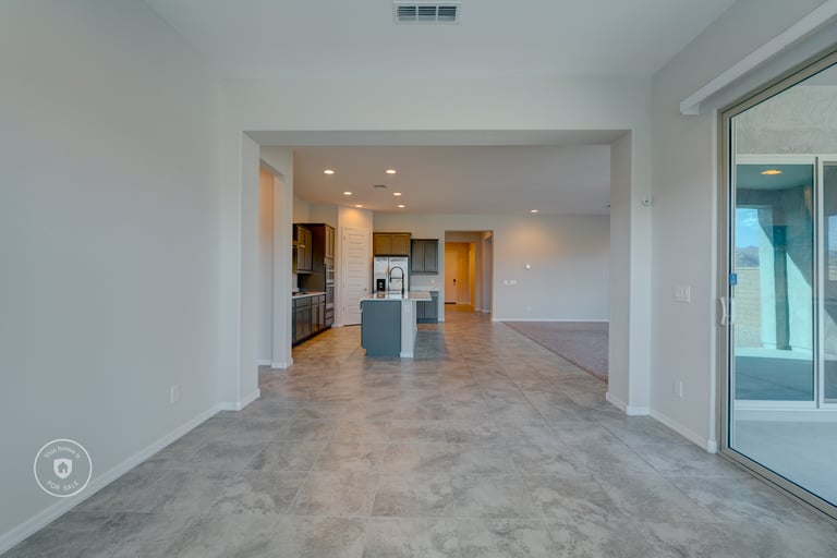Photo 15 of 27 - 16453 W Valencia Dr, Goodyear, AZ 85338