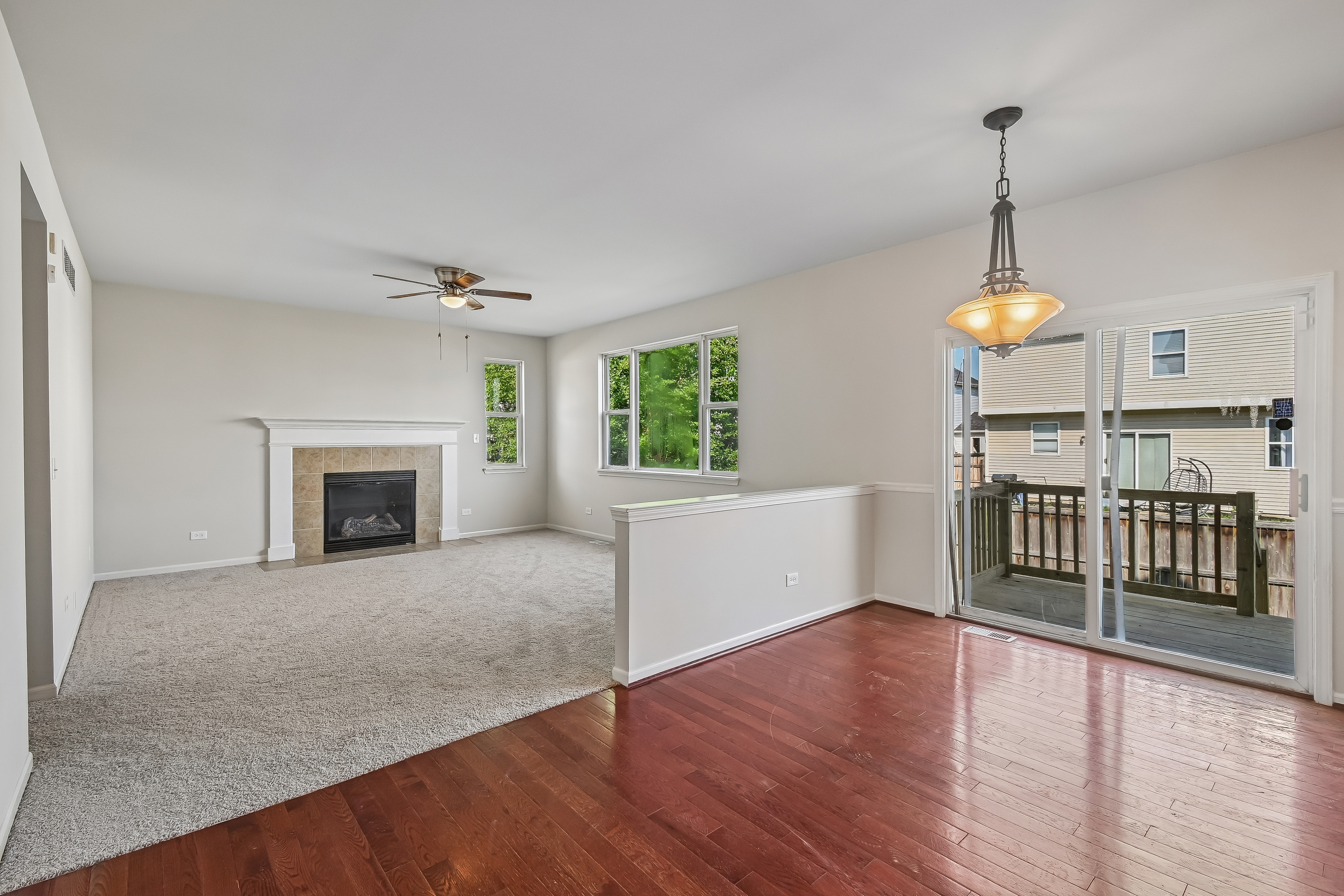 Photo 4 of 69 of 1409 Baltz Dr, Joliet, IL