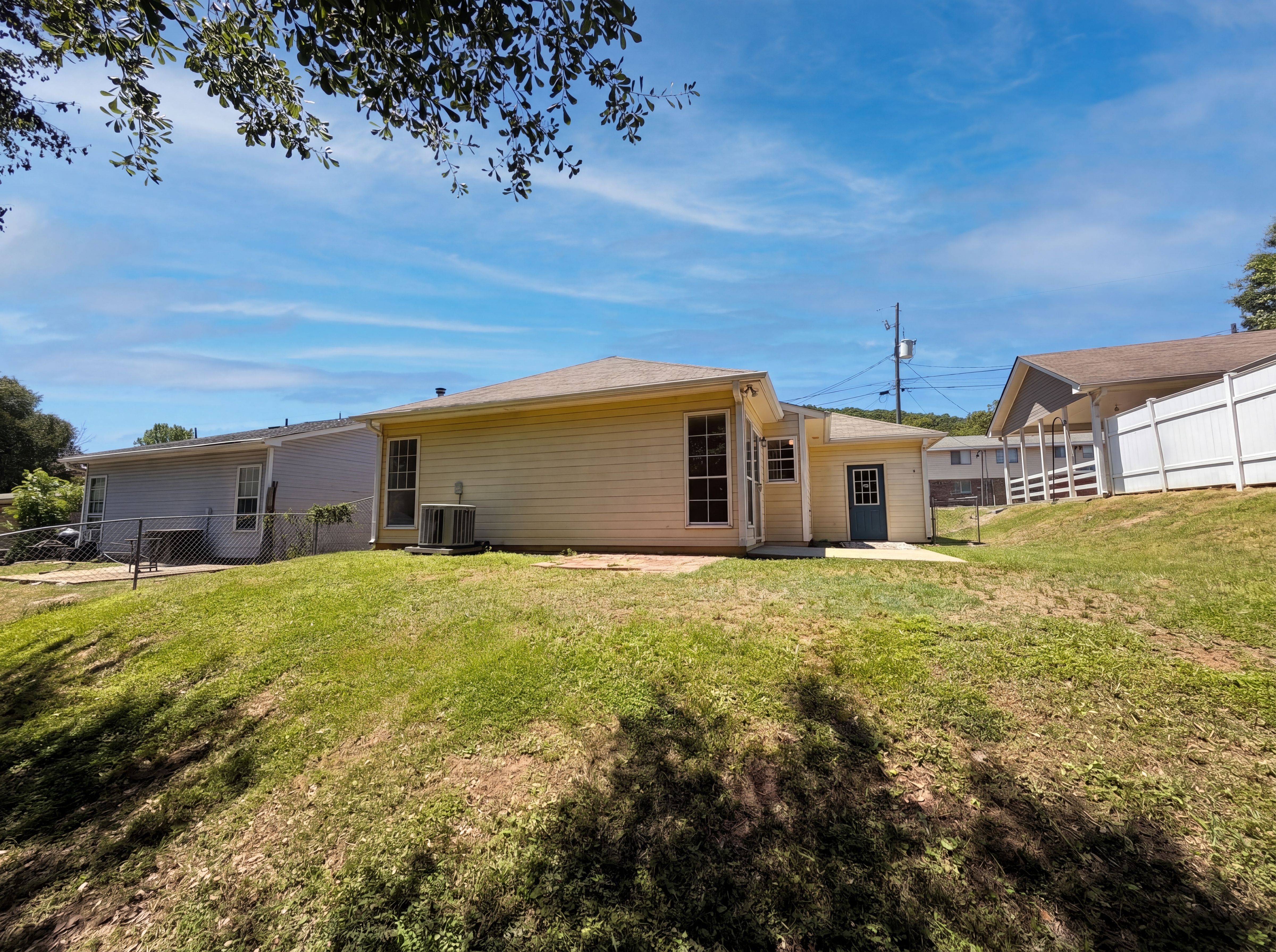 Photo 5 of 16 of 109 King Valley Rd, Pelham, AL