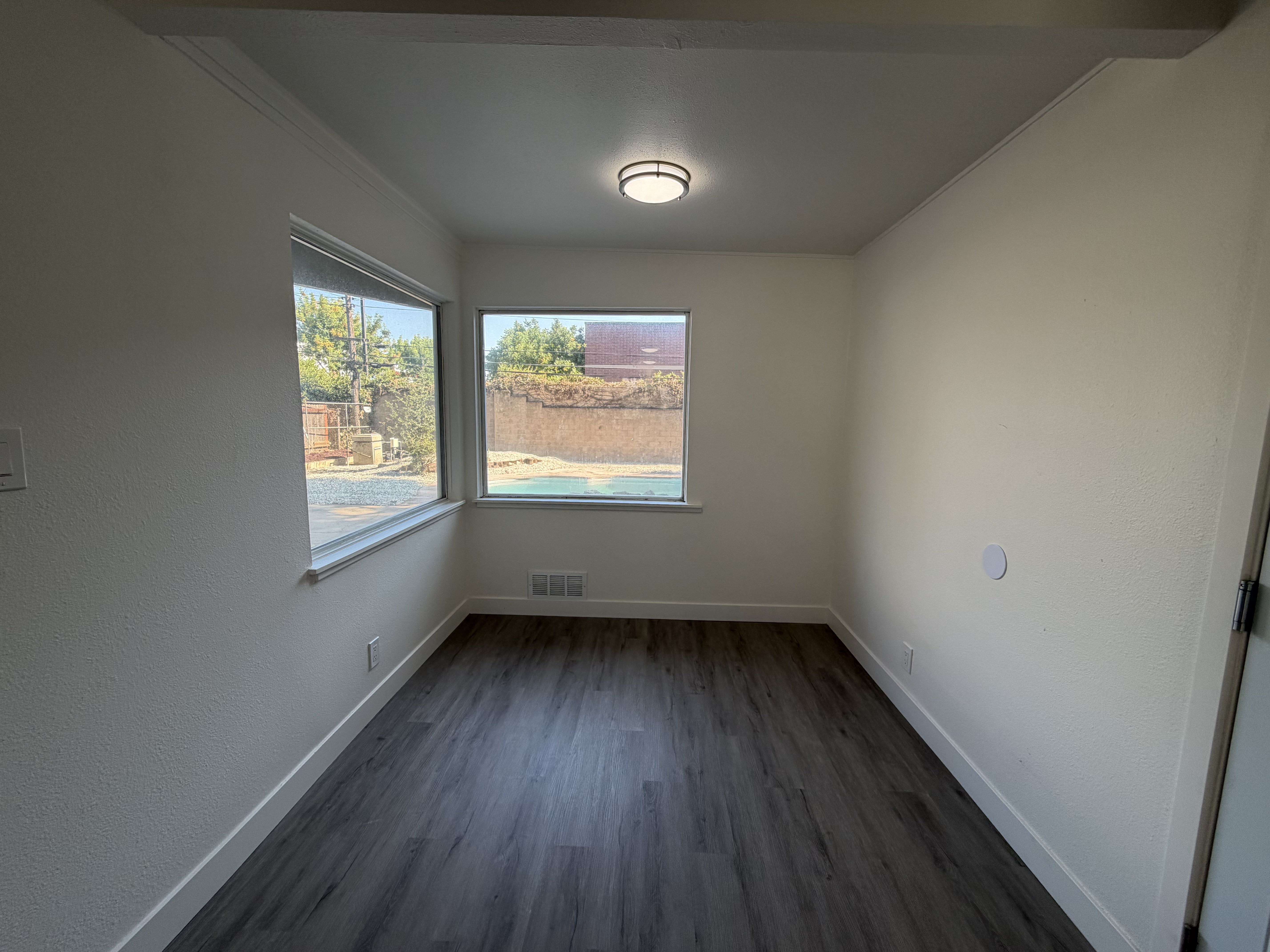Photo 20 of 29 of 4224 Boone Ln, Sacramento, CA