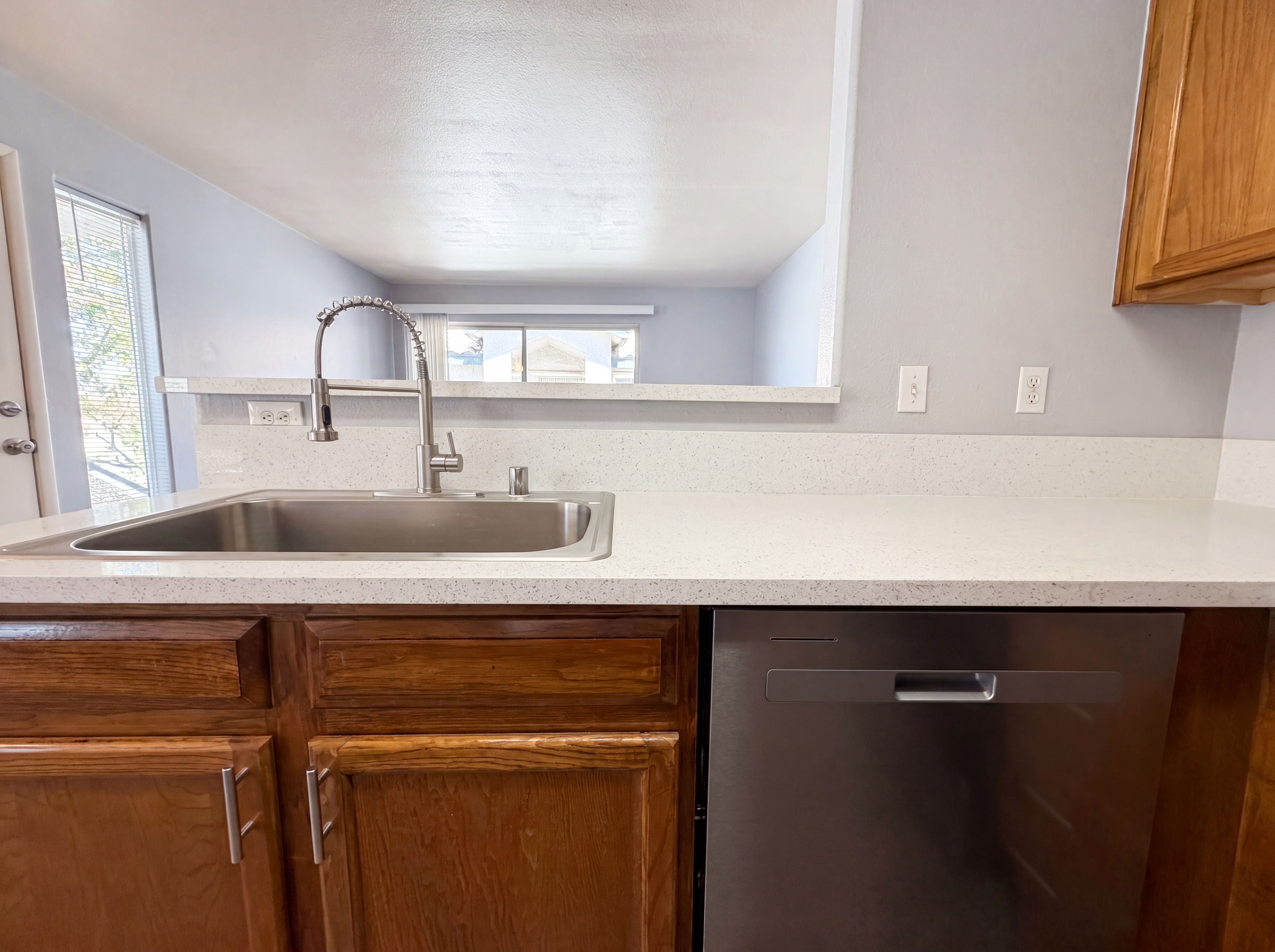 Photo 10 of 23 of 3087 Key Largo Dr, Las Vegas, NV