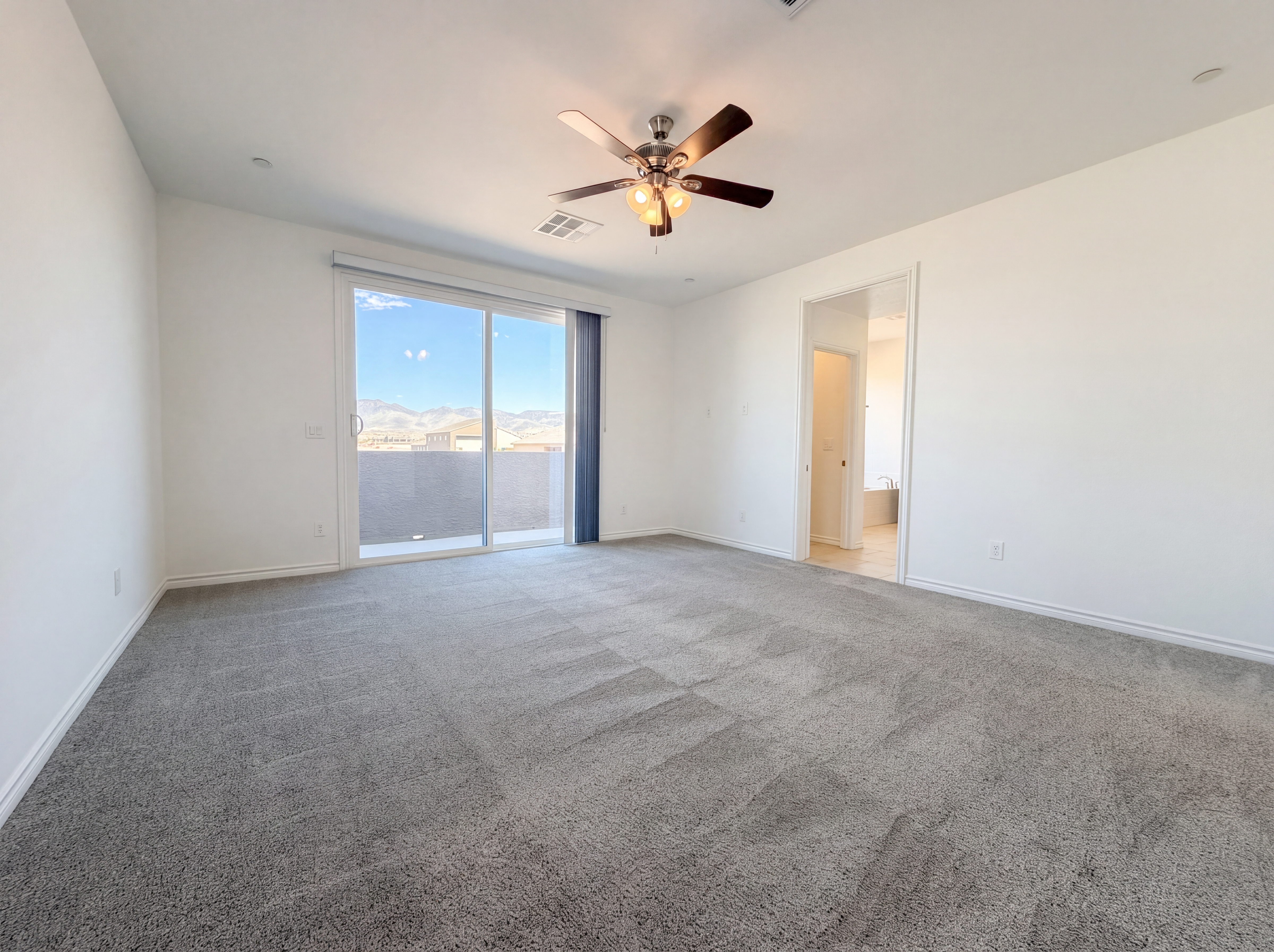 Photo 4 of 27 of 2270 Luna Haven St, Henderson, NV