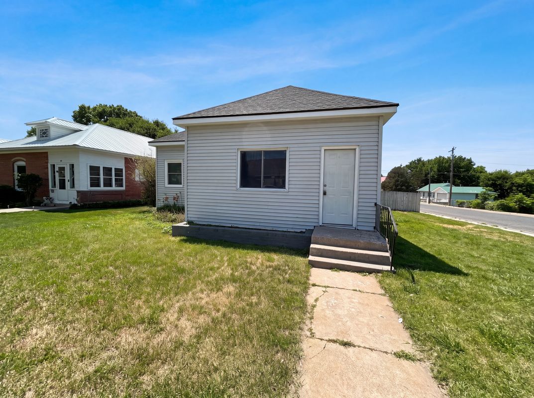 Main view of property