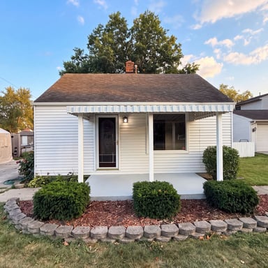 Property photo 1 of 35115 University St