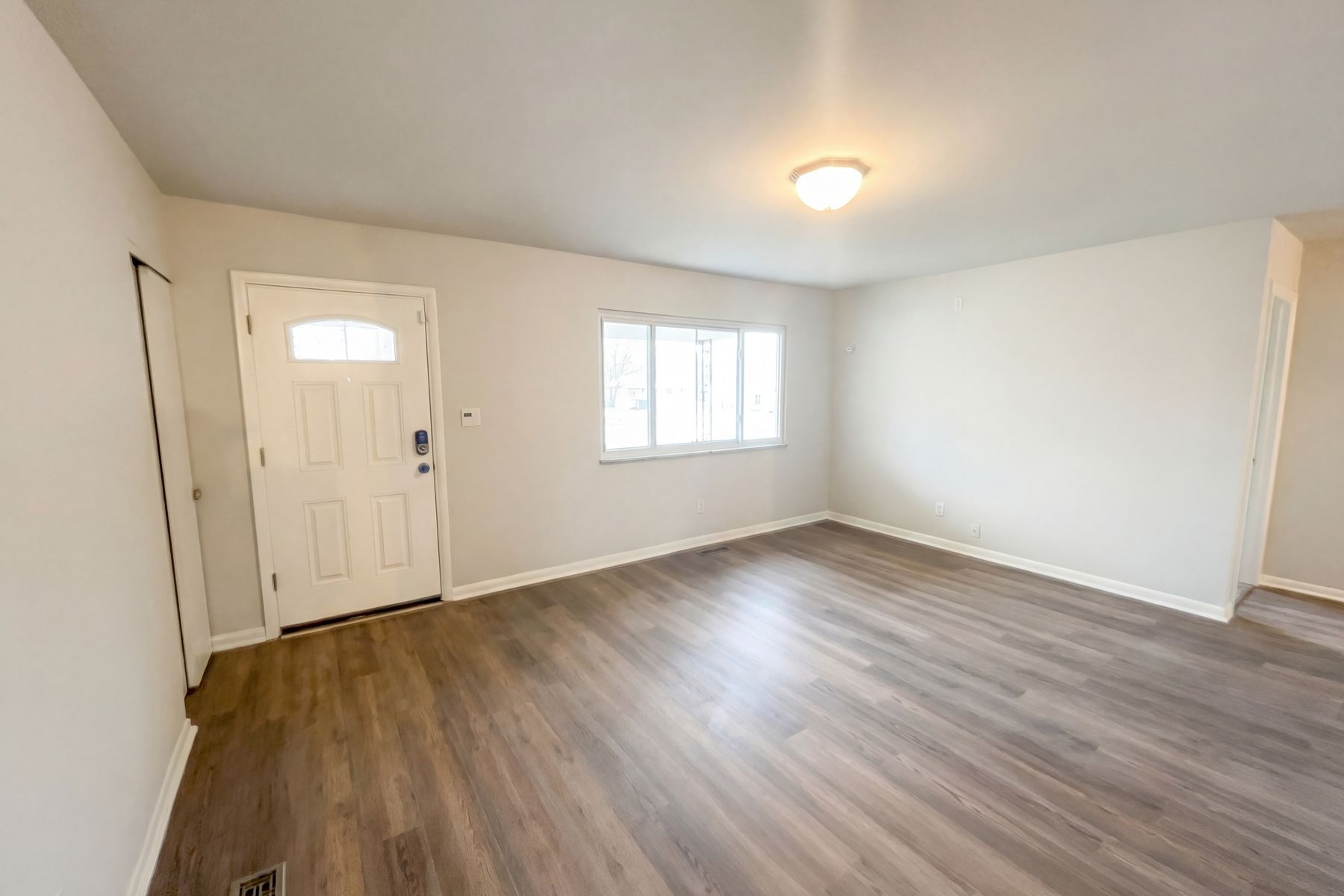 Property photo 3 of 3011 Cameron St