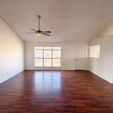 Property photo 3 of 8839 W Carol Ave