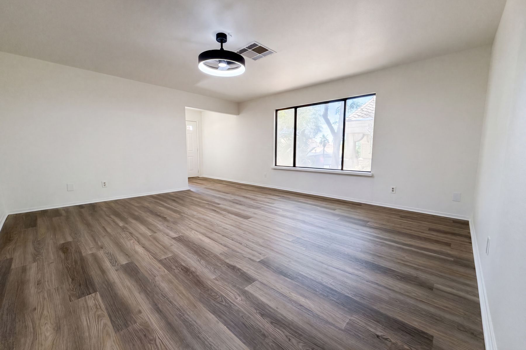 Property photo 3 of 2801 Autumn Haze Ln