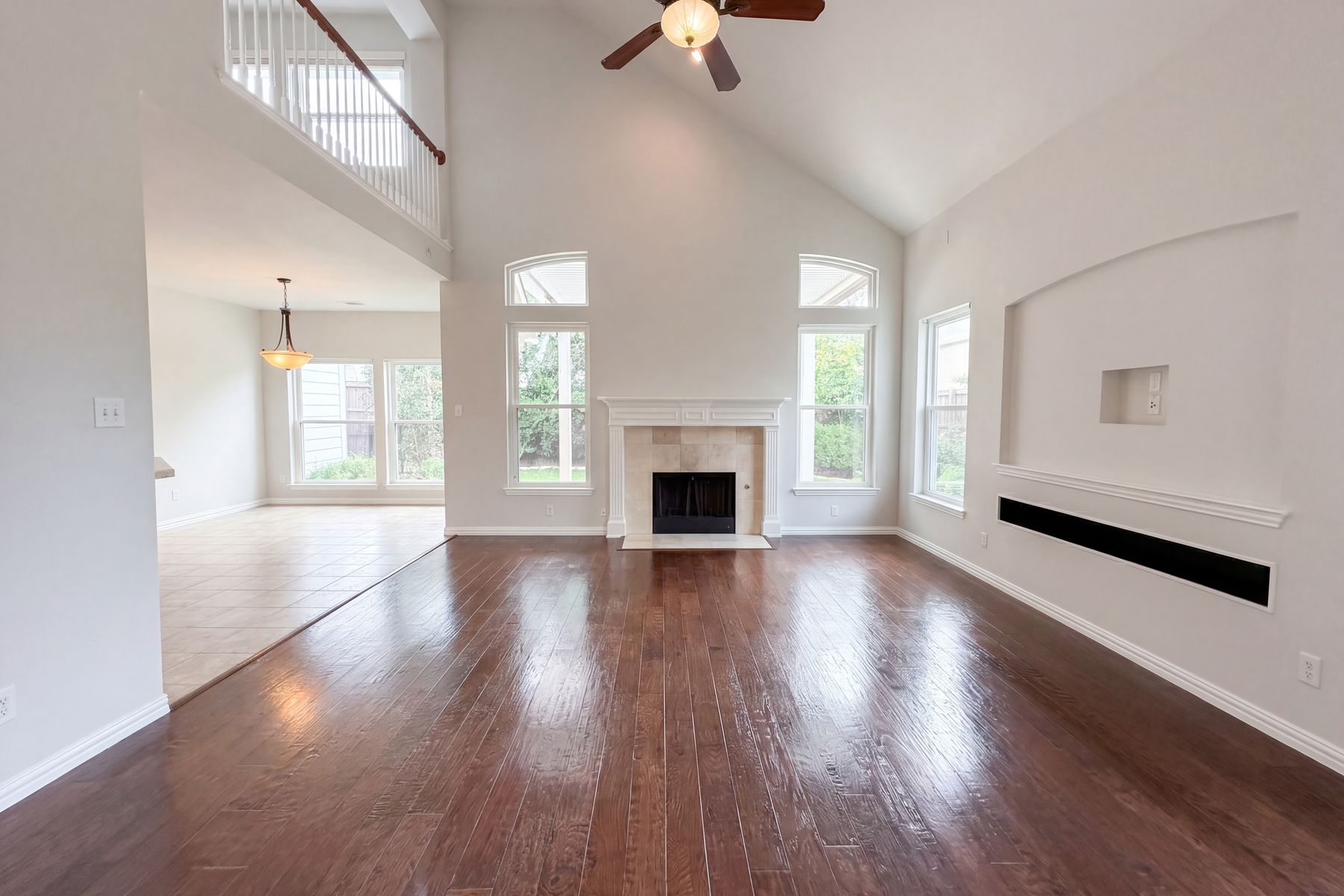 Property photo 3 of 4536 Risinghill Dr