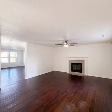 Property photo 3 of 866 S 1580 W