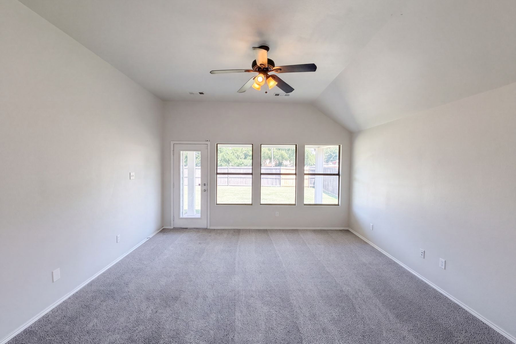 Property photo 3 of 632 Stirrup Bar Dr