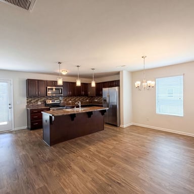 Property photo 2 of 1708 Sawtooth Ct