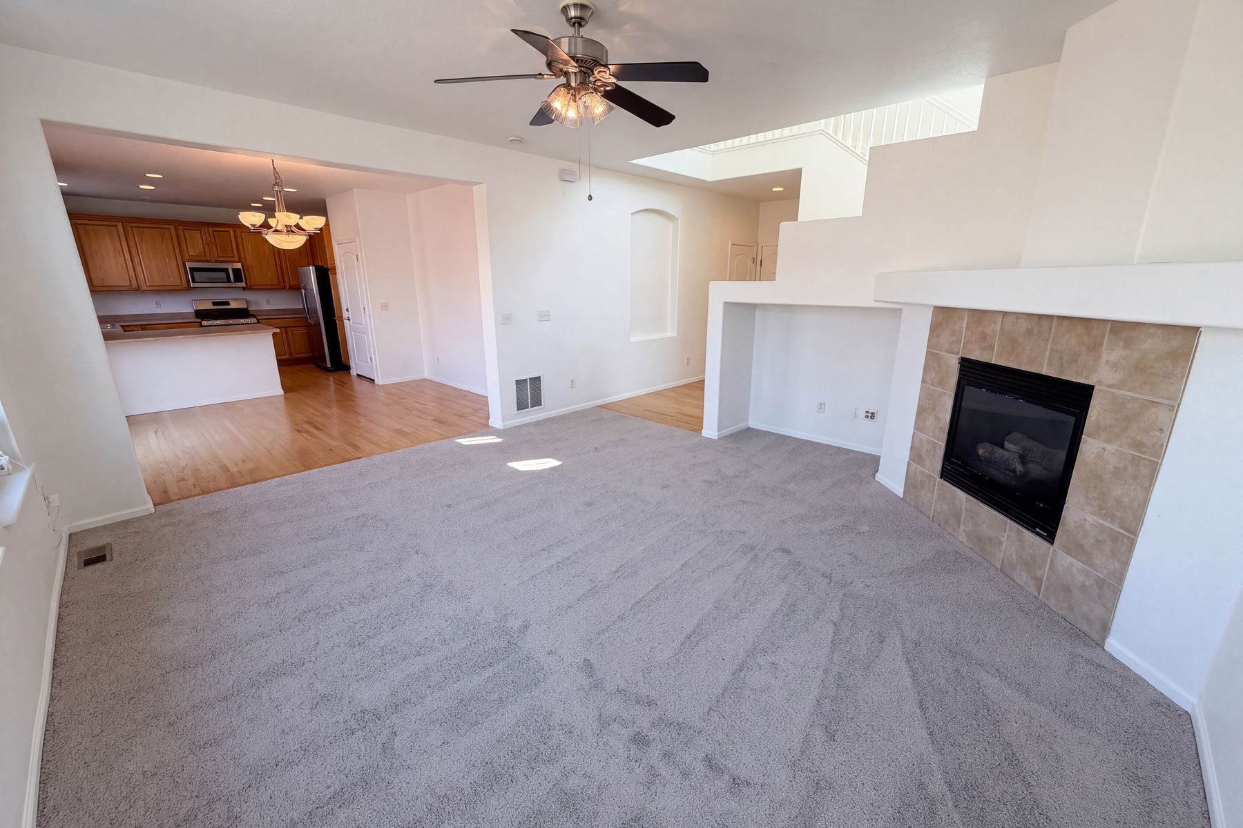 Property photo 3 of 10253 Uravan St