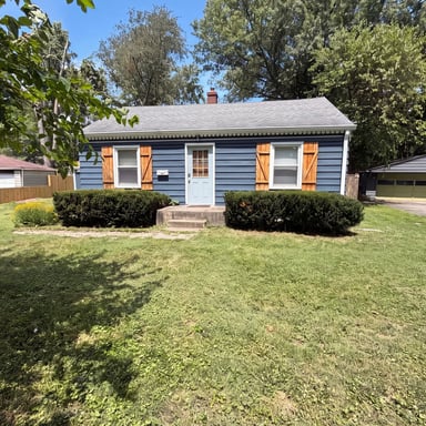 Property photo 1 of 2308 E 69th St