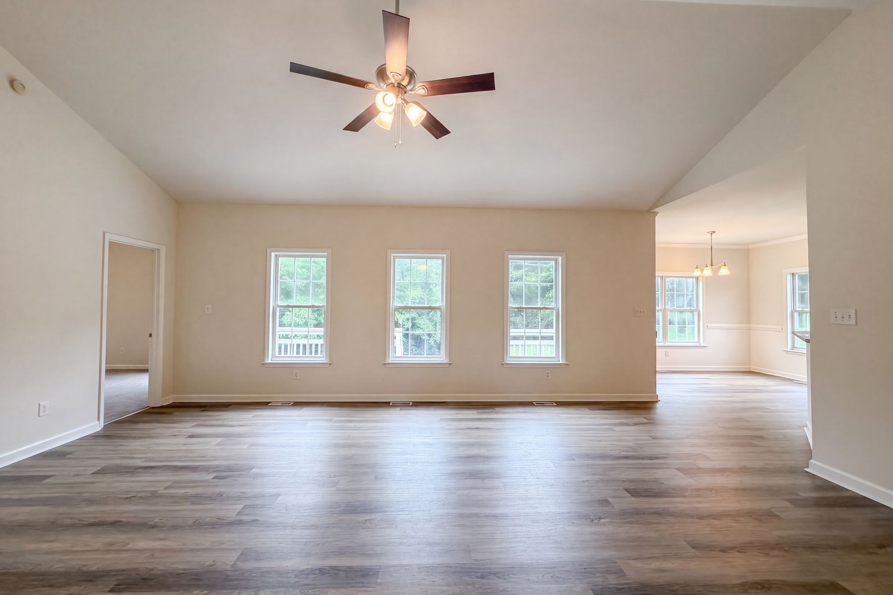 Property photo 3 of 4100 Birchgarden Dr