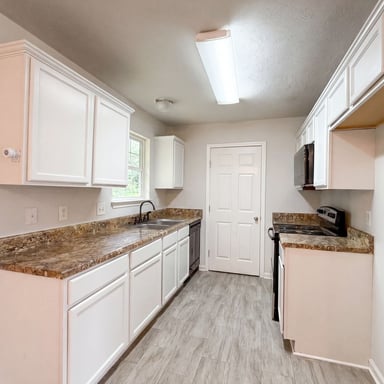 Property photo 2 of 1125 Sima Shabat Ct