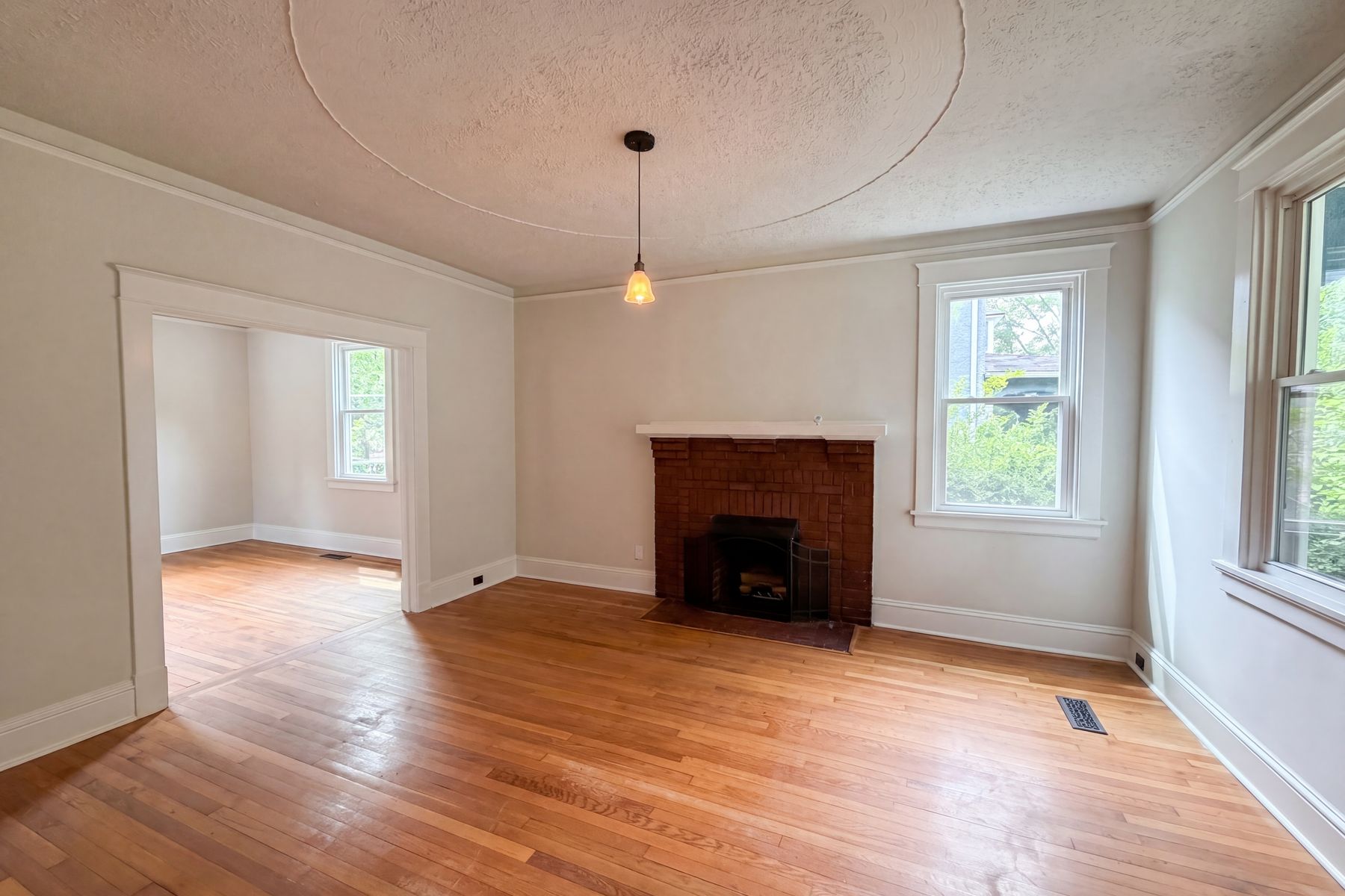 Property photo 3 of 3311 Garland Ave