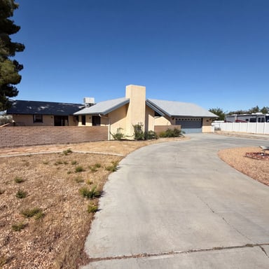 Property photo 1 of 15852 Mandan Rd