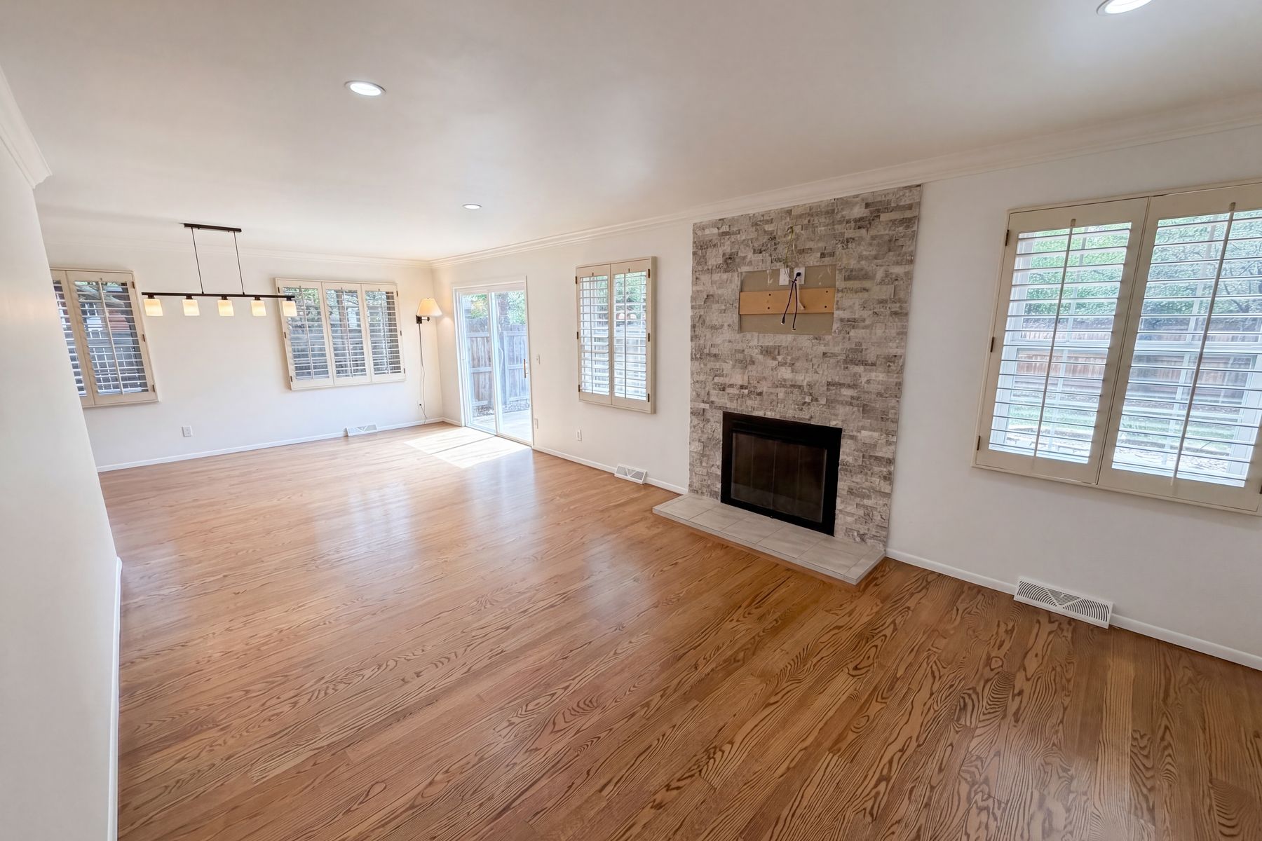 Property photo 3 of 1741 S Krameria Way