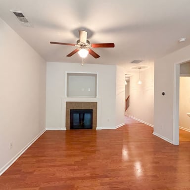 Property photo 3 of 471 Tufton Trl SE