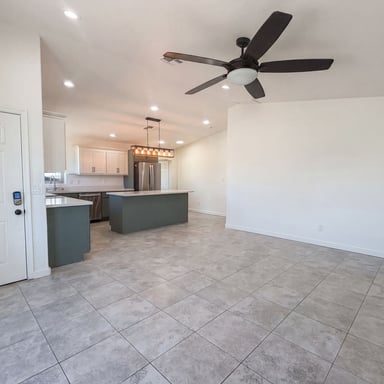 Property photo 3 of 11031 E Vine Ave