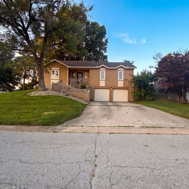 Property photo 1 of 7511 Orient Ave