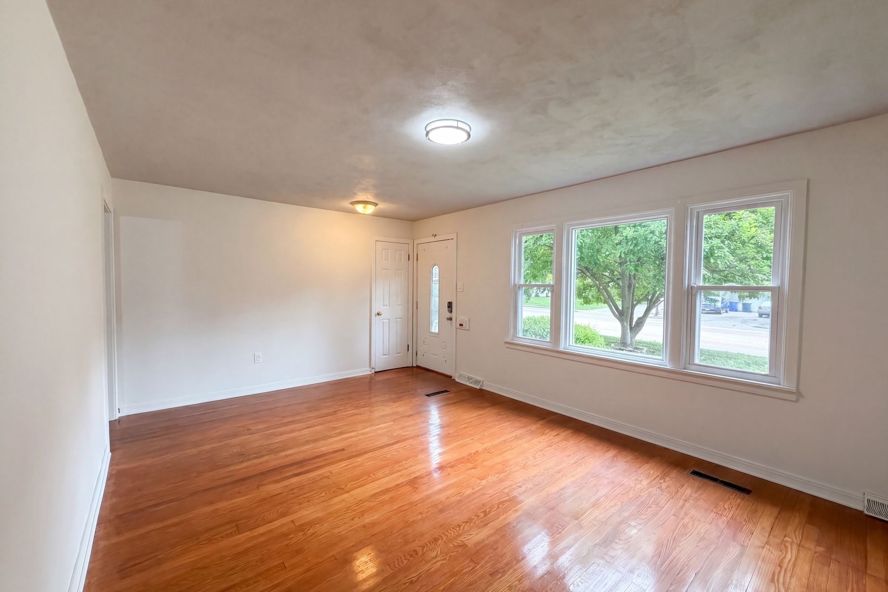 Property photo 3 of 1607 N 17th St