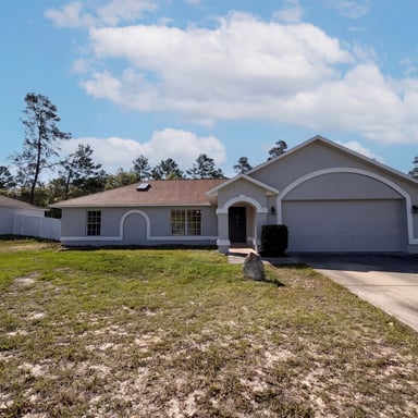 Property photo 1 of 17052 SW 39th Cir