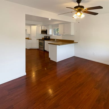 Property photo 3 of 1048 E 6th Ave