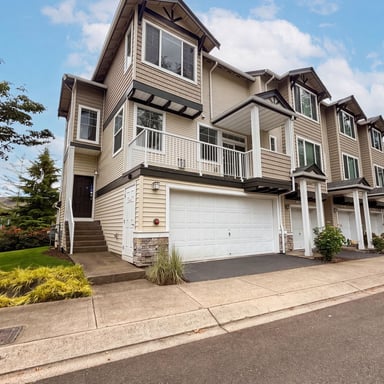 Property photo 1 of 15485 SW Sparrow Loop Unit 101
