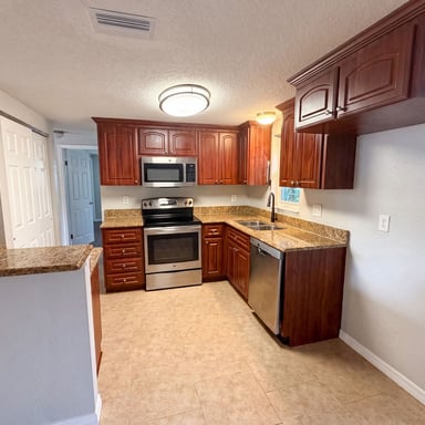Property photo 2 of 7037 Green St