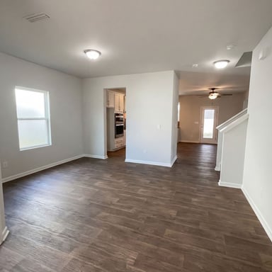 Property photo 3 of 2693 Watergarden St