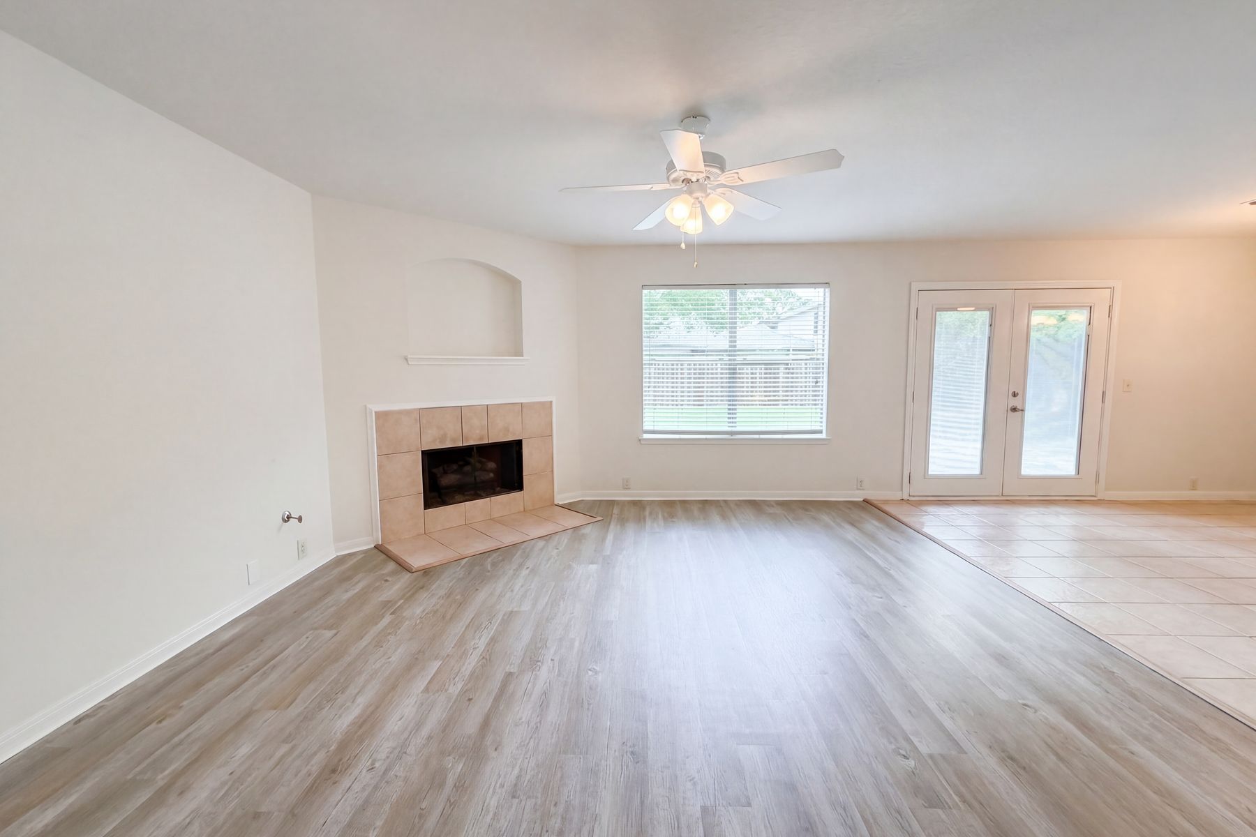 Property photo 3 of 11918 Sonora Springs Dr