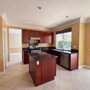 Property photo 2 of 27801 Canyon Hills Way