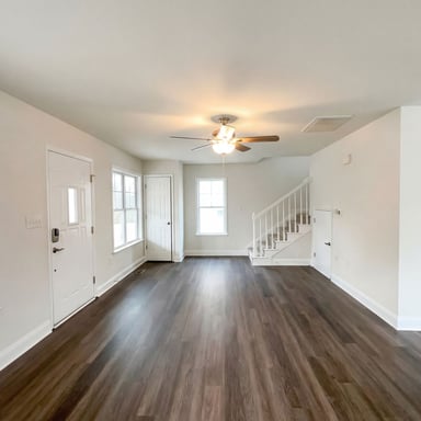 Property photo 3 of 604 Eastway Ave